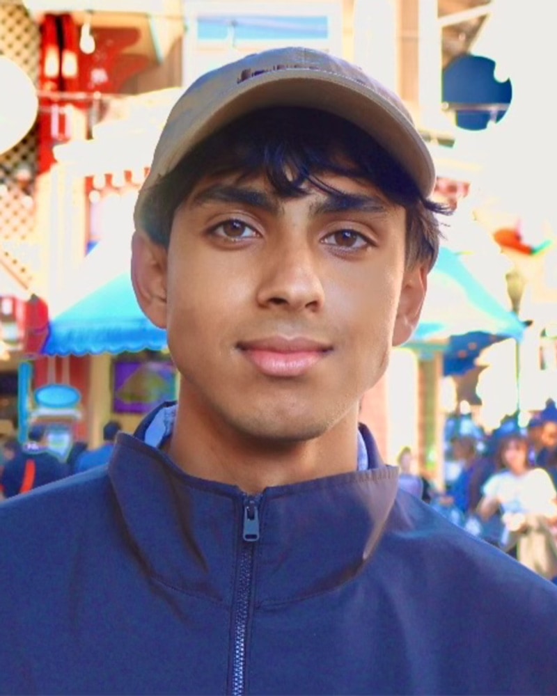 Idhant Ranjan, Pete Conrad Scholar and Naperville Riverwalk Commissioner
