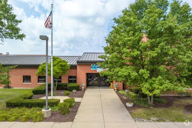 White Eagle Elementary School in Naperville